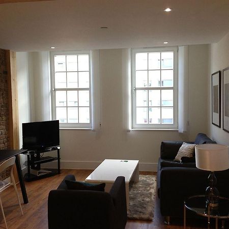 Max Serviced Apartments Commercial Road Londres Exterior foto
